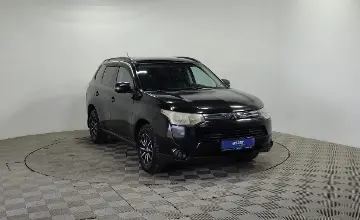 Mitsubishi Outlander 2013 года за 5 990 000 тг. в Алматы фото 3