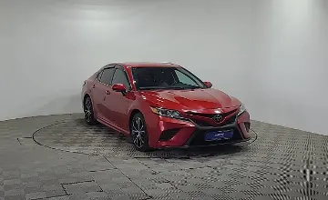 Toyota Camry 2019 года за 10 400 000 тг. в Алматы фото 3