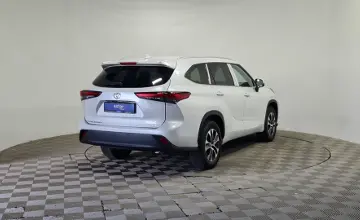Toyota Highlander 2022 года за 27 400 000 тг. в Алматы