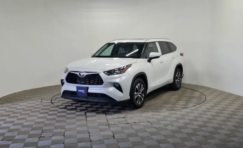 Toyota Highlander 2022 года за 27 400 000 тг. в Алматы