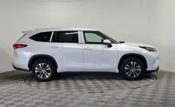 Toyota Highlander 2022 года за 27 400 000 тг. в Алматы фото 4