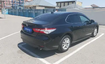 Toyota Camry 2018 года за 10 790 000 тг. в Шымкент фото 3