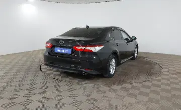Toyota Camry 2018 года за 10 790 000 тг. в Шымкент