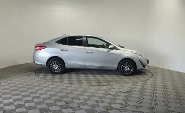 Toyota Yaris 2019 года за 6 550 000 тг. в Алматы фото 4