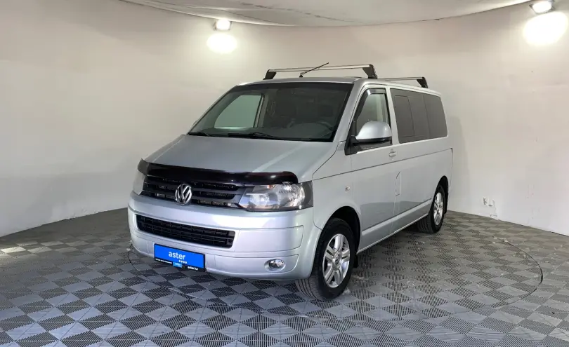 Volkswagen Caravelle 2009 года за 9 975 000 тг. в Павлодар