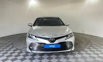 Toyota Camry 2018 года за 11 990 000 тг. в Павлодар фото 2