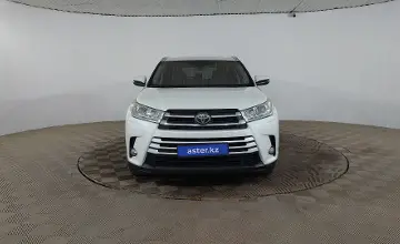 Toyota Highlander 2017 года за 13 590 000 тг. в Шымкент фото 2