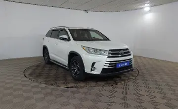 Toyota Highlander 2017 года за 13 590 000 тг. в Шымкент фото 3