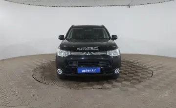 Mitsubishi Outlander 2013 года за 5 490 000 тг. в Шымкент фото 2
