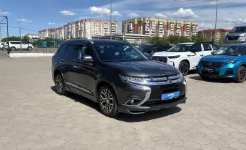 Mitsubishi Outlander 2018 года за 8 490 000 тг. в Караганда фото 3