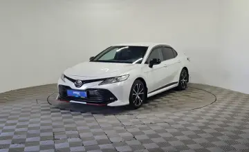 Toyota Camry 2020 года за 14 550 000 тг. в Алматы фото 1