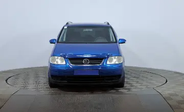 Volkswagen Touran 2004 года за 1 650 000 тг. в Астана фото 2