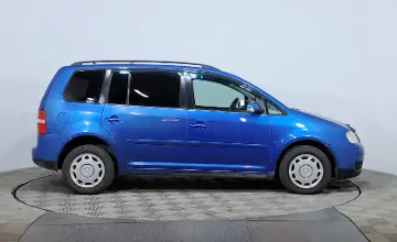 Volkswagen Touran 2004 года за 1 650 000 тг. в Астана фото 4