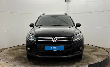 Volkswagen Tiguan 2015 года за 6 690 000 тг. в Актобе фото 2