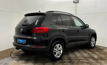 Volkswagen Tiguan 2015 года за 6 690 000 тг. в Актобе