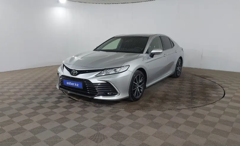 Toyota Camry 2023 года за 17 900 000 тг. в Шымкент