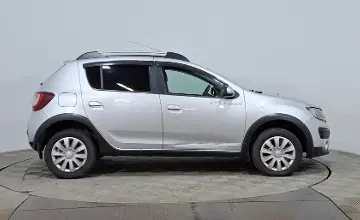 Renault Sandero 2018 года за 3 790 000 тг. в Астана фото 4
