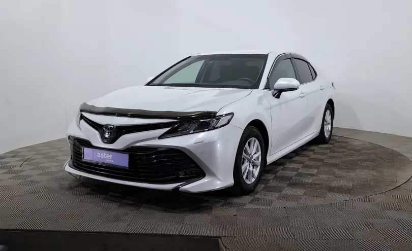 Toyota Camry 2020 года за 13 250 000 тг. в Астана