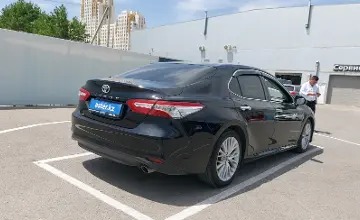 Toyota Camry 2019 года за 13 370 000 тг. в Шымкент фото 3