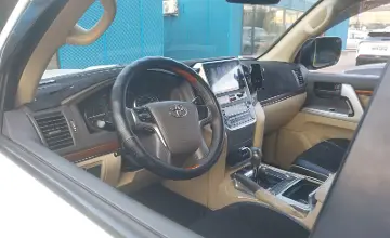 Toyota Land Cruiser 2016 года за 19 990 000 тг. в Алматы фото 5