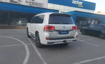 Toyota Land Cruiser 2016 года за 19 990 000 тг. в Алматы фото 4