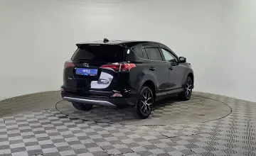 Toyota RAV4 2018 года за 10 990 000 тг. в Алматы