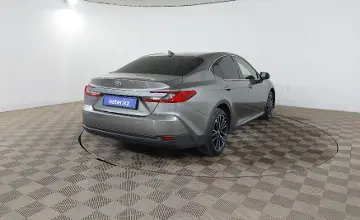 Toyota Camry 2025 года за 23 190 000 тг. в Шымкент