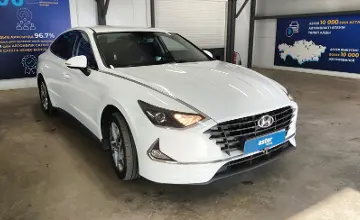 Hyundai Sonata 2022 года за 9 590 000 тг. в Астана фото 2