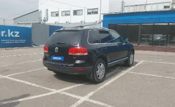 Volkswagen Touareg 2005 года за 2 650 000 тг. в Алматы фото 3