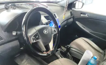Hyundai Solaris 2015 года за 3 990 000 тг. в Астана фото 5