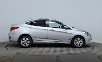 Hyundai Solaris 2015 года за 3 990 000 тг. в Астана фото 4
