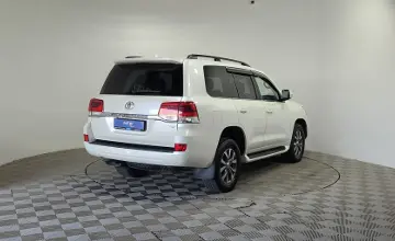 Toyota Land Cruiser 2019 года за 32 000 000 тг. в Алматы