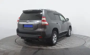 Toyota Land Cruiser Prado 2013 года за 15 990 000 тг. в Астана