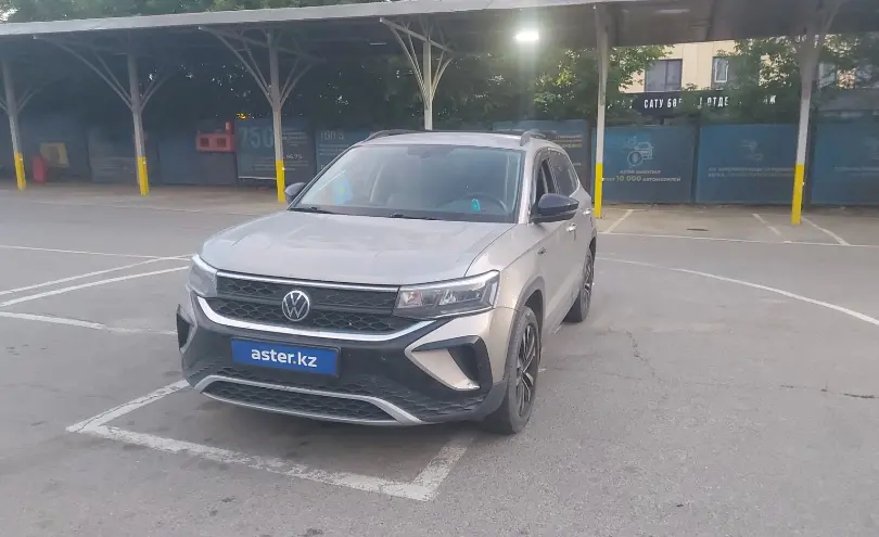 Volkswagen Taos 2022 года за 9 390 000 тг. в Алматы