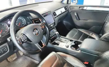 Volkswagen Touareg 2010 года за 8 990 000 тг. в Астана фото 5