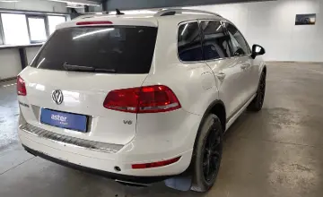 Volkswagen Touareg 2010 года за 8 990 000 тг. в Астана фото 3