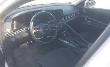 Hyundai Elantra 2022 года за 6 250 000 тг. в Алматы фото 5