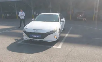 Hyundai Elantra 2022 года за 6 250 000 тг. в Алматы фото 1