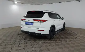 Mitsubishi Outlander 2022 года за 11 390 000 тг. в Шымкент