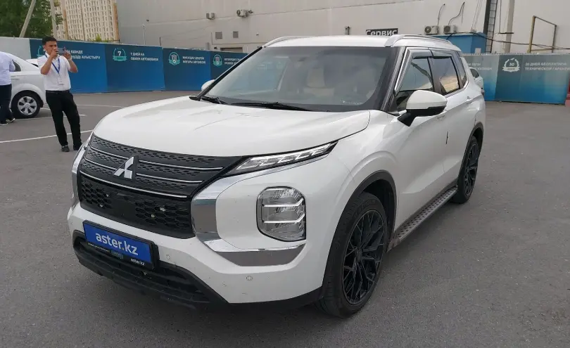 Mitsubishi Outlander 2022 года за 11 390 000 тг. в Шымкент