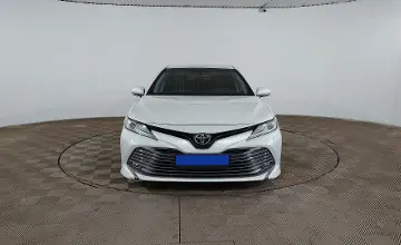 Toyota Camry 2018 года за 11 790 000 тг. в Шымкент фото 2