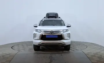 Mitsubishi Pajero Sport 2020 года за 14 690 000 тг. в Астана фото 2