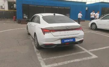 Hyundai Elantra 2022 года за 6 290 000 тг. в Алматы фото 4