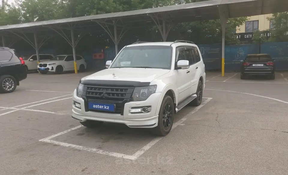 2019 Mitsubishi Pajero