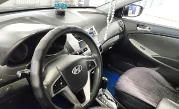 Hyundai Solaris 2013 года за 2 890 000 тг. в Астана фото 5