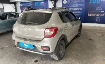 Renault Sandero 2015 года за 2 290 000 тг. в Астана фото 3
