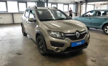 Renault Sandero 2015 года за 2 290 000 тг. в Астана фото 2