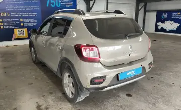 Renault Sandero 2015 года за 2 290 000 тг. в Астана фото 4