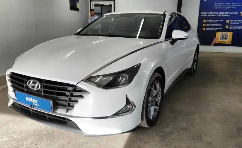 Hyundai Sonata 2023 года за 9 790 000 тг. в Астана