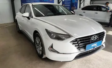 Hyundai Sonata 2023 года за 9 790 000 тг. в Астана фото 2